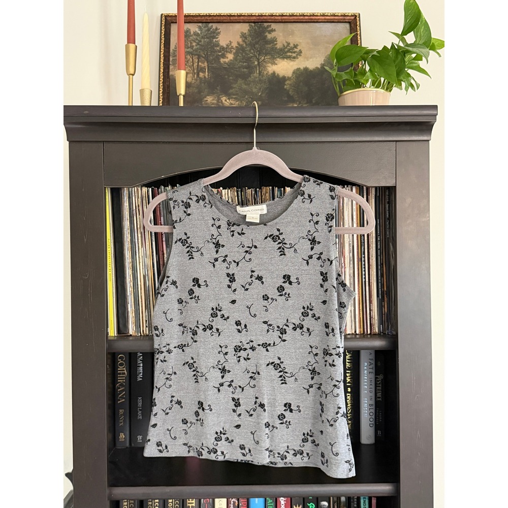 Casual Corner Tank Top Medium Grey Black Floral Sleeveless Knit Y2K Shell